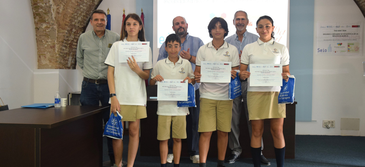 Imagen Estudiantes de ESO del New Castellar College ganan el certamen regional de Estadística